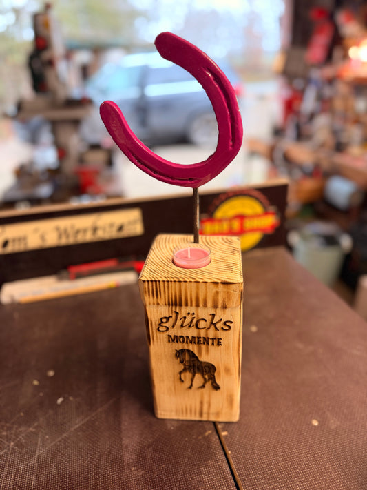 Hufeisen - Original auf Holzblock mit individueller Wunschgravur auf Hufeisen & Holzblock ! - Handmade - jedes Stück ein Unikat ! DIE pferdige Geschenkidee ! (Versandkostenfrei!)