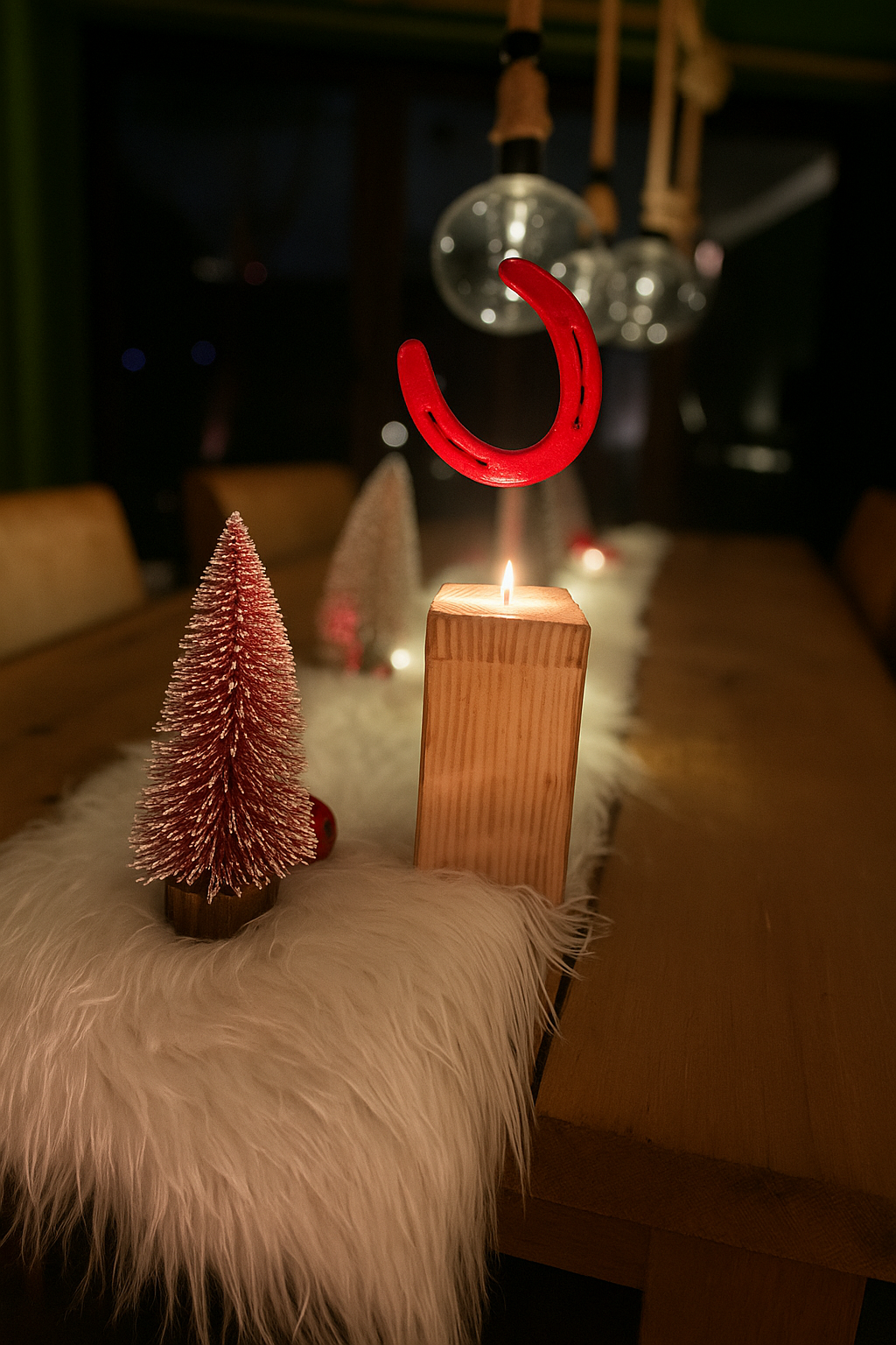 Hufeisen - Original auf Holzblock mit individueller Wunschgravur auf Hufeisen & Holzblock ! - Handmade - jedes Stück ein Unikat ! DIE pferdige Geschenkidee ! (Versandkostenfrei!)