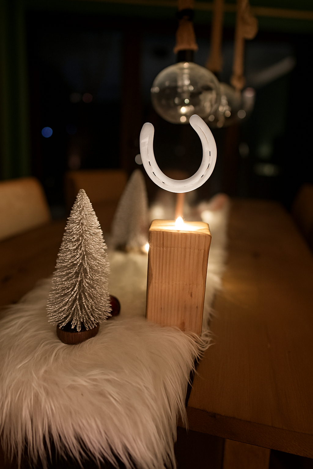 Hufeisen - Original auf Holzblock mit individueller Wunschgravur auf Hufeisen & Holzblock ! - Handmade - jedes Stück ein Unikat ! DIE pferdige Geschenkidee ! (Versandkostenfrei!)