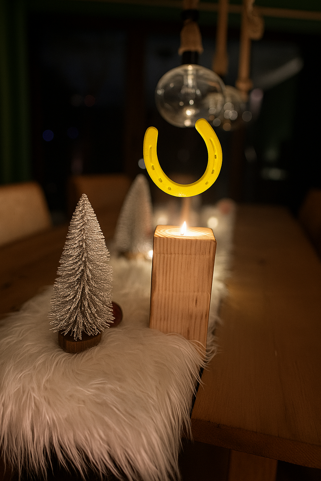 Hufeisen - Original auf Holzblock mit individueller Wunschgravur auf Hufeisen & Holzblock ! - Handmade - jedes Stück ein Unikat ! DIE pferdige Geschenkidee ! (Versandkostenfrei!)