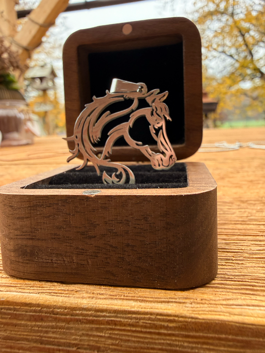 Pferde-Halskette aus Metall (ca. 3,5x3,5cm) mit Stahlkette oder Lederkette (ca. 60cm) - DIE Geschenkidee ! (Versandkostenfrei!)