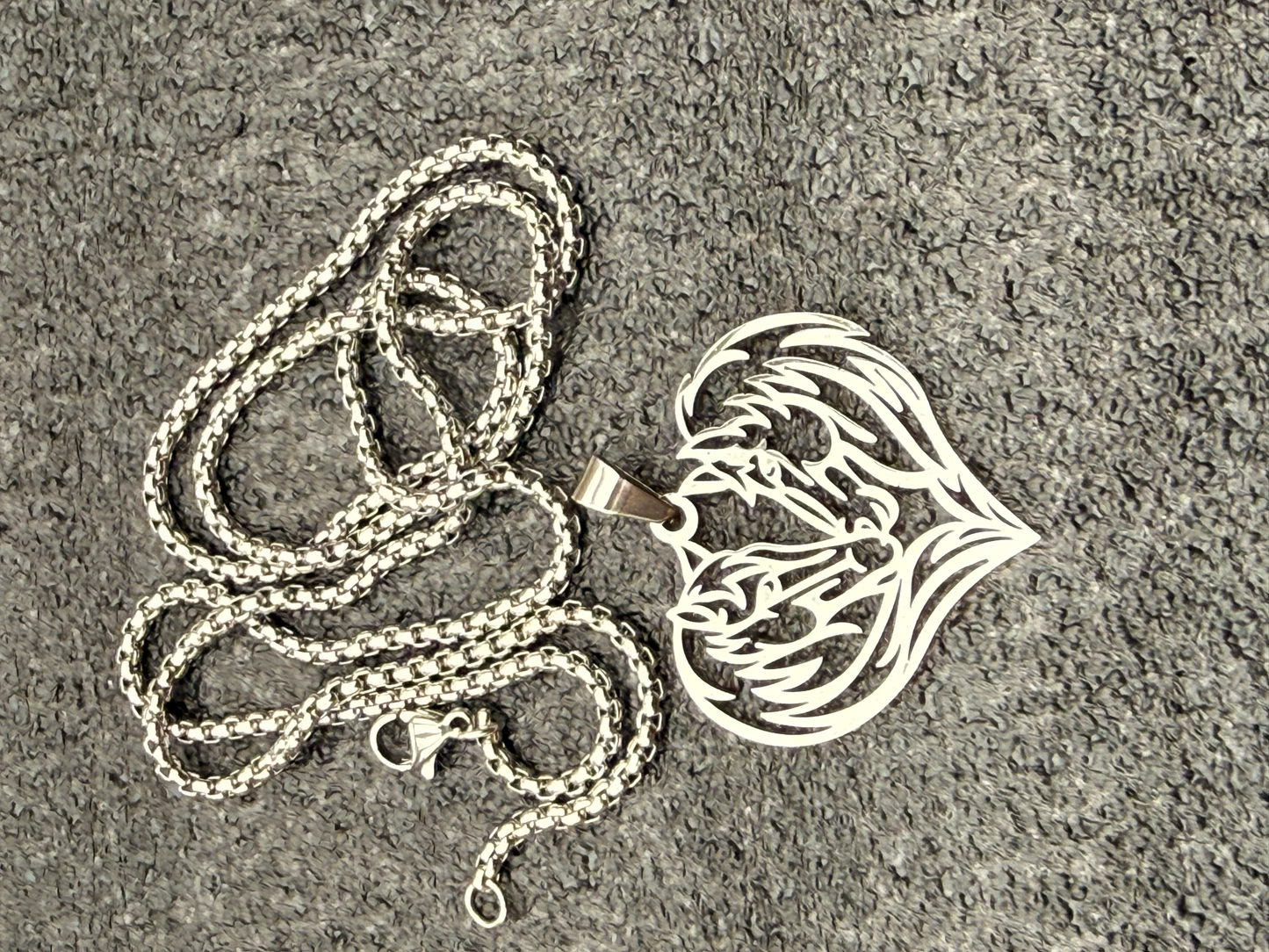 Pferdeherz-Halskette aus Metall (ca. 3,5x3,5cm) mit Stahlkette oder Lederkette (ca. 60cm) - DIE Geschenkidee ! (Versandkostenfrei!)